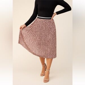 'Frisky' Leopard Print Pleated Midi Skirt Pink